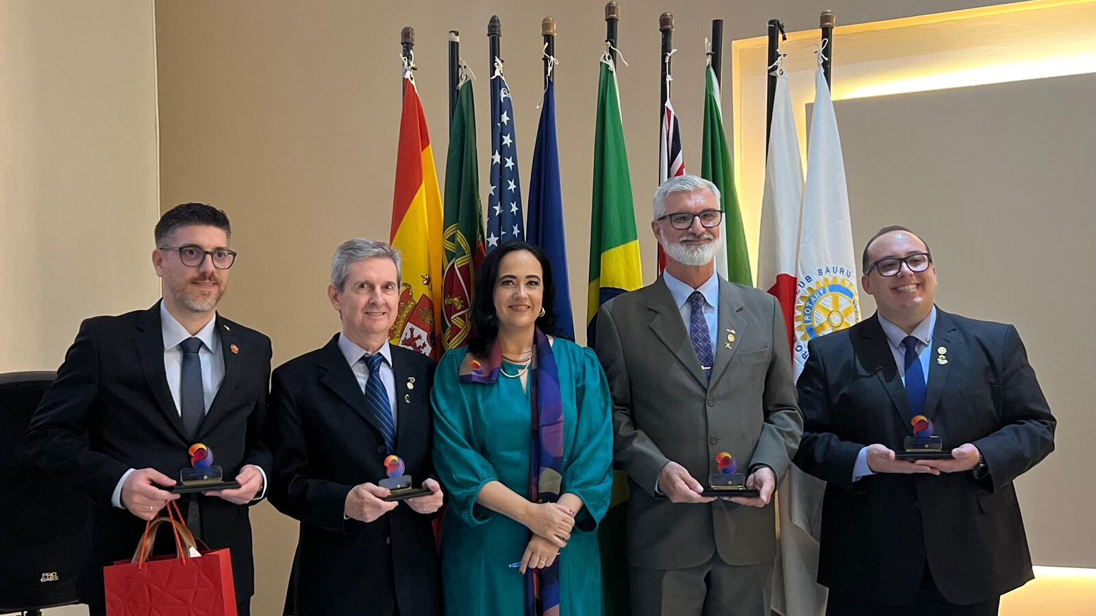 Reconhecimento e Premiações na Posse do Conselho Diretor do Rotary Club de Bauru Aeroporto